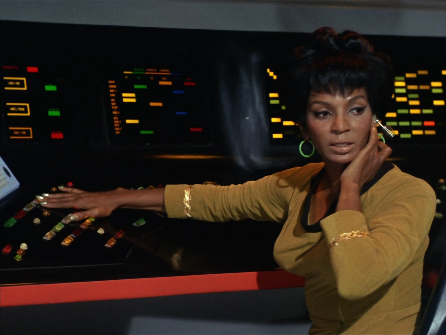 uhura-comms.jpg